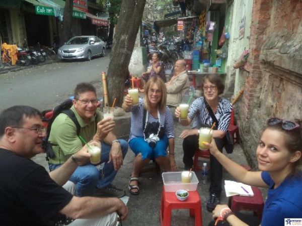 Nuoc Mia — sugarcane juice break